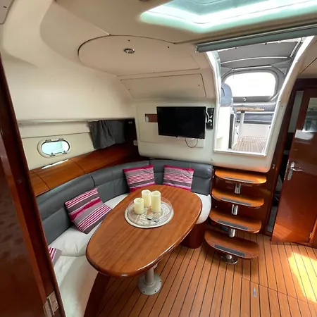 Nuit Sur Un Magnifique Bateau Linge Et Menage Inclus - Boat Paradise La Rochelle לה רושל