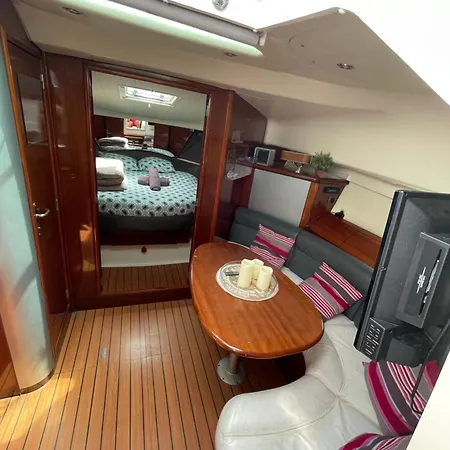 ספינת מלון Nuit Sur Un Magnifique Bateau Linge Et Menage Inclus - Boat Paradise La Rochelle *